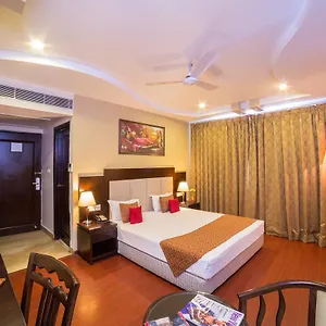 2* Hotel Gold Leaf