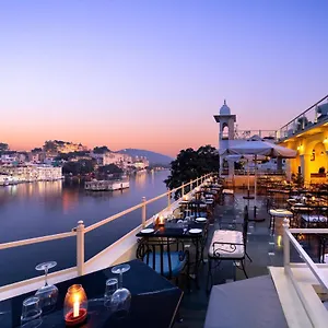 Sarovar - Facing Boutique On Pichola Udaipur