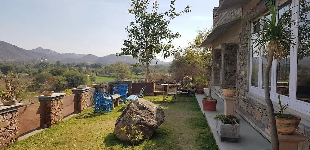 Devra Udaipur Hotel