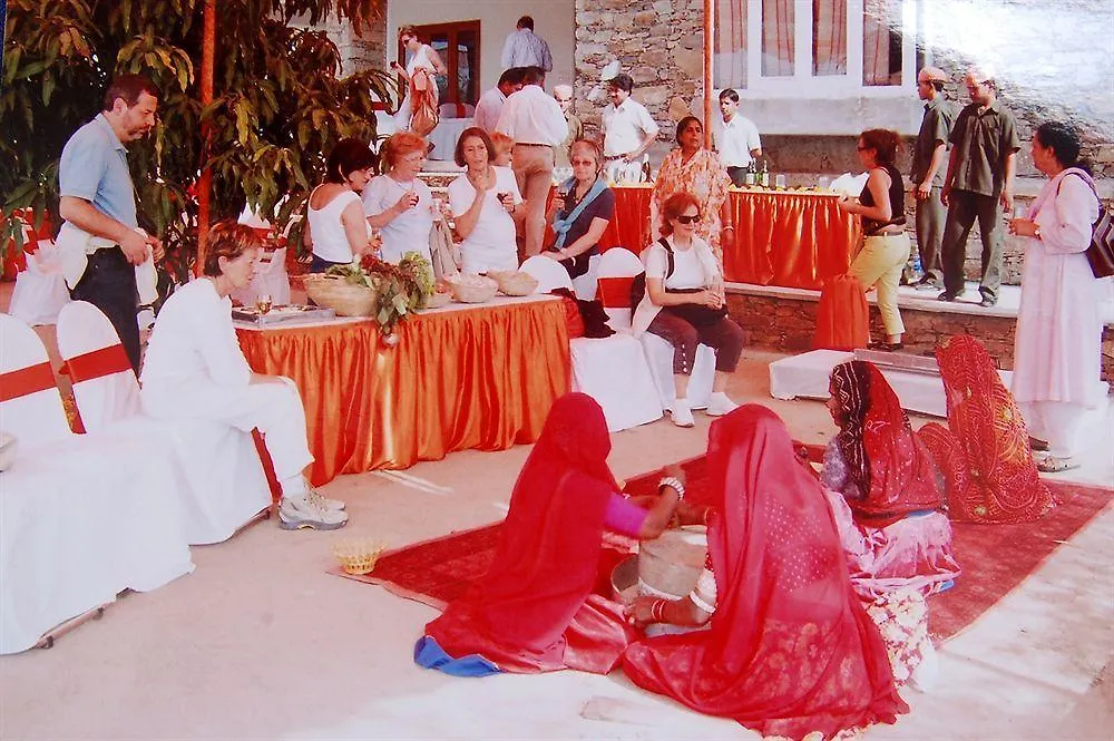 Devra Udaipur Hotel