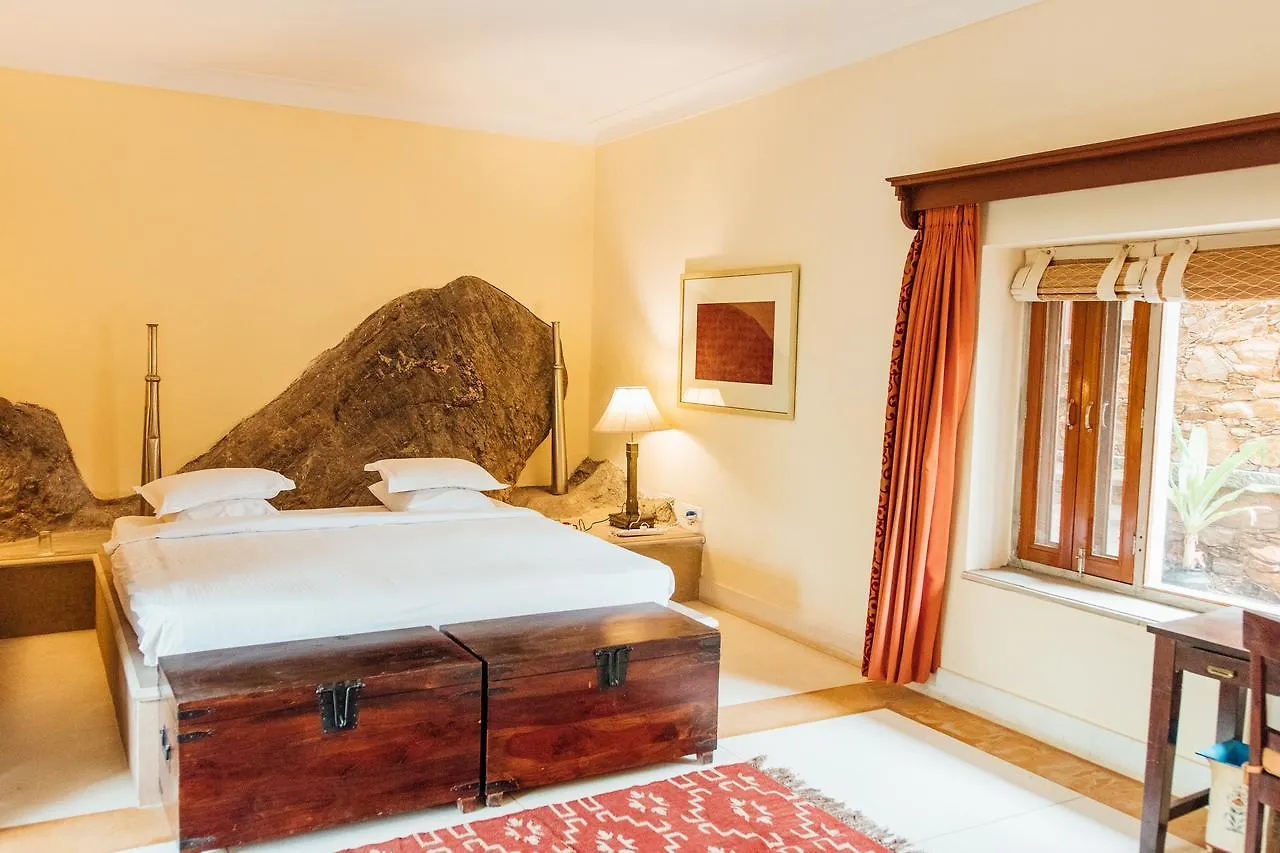 Devra Udaipur Hotel