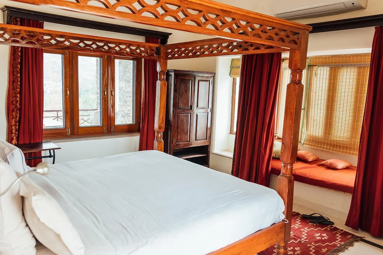 Devra Udaipur Hotel