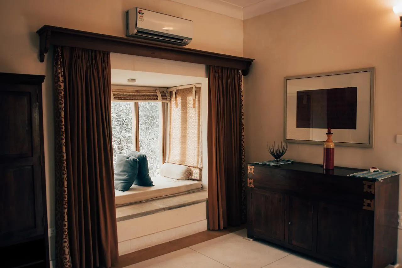 Devra Udaipur Hotel
