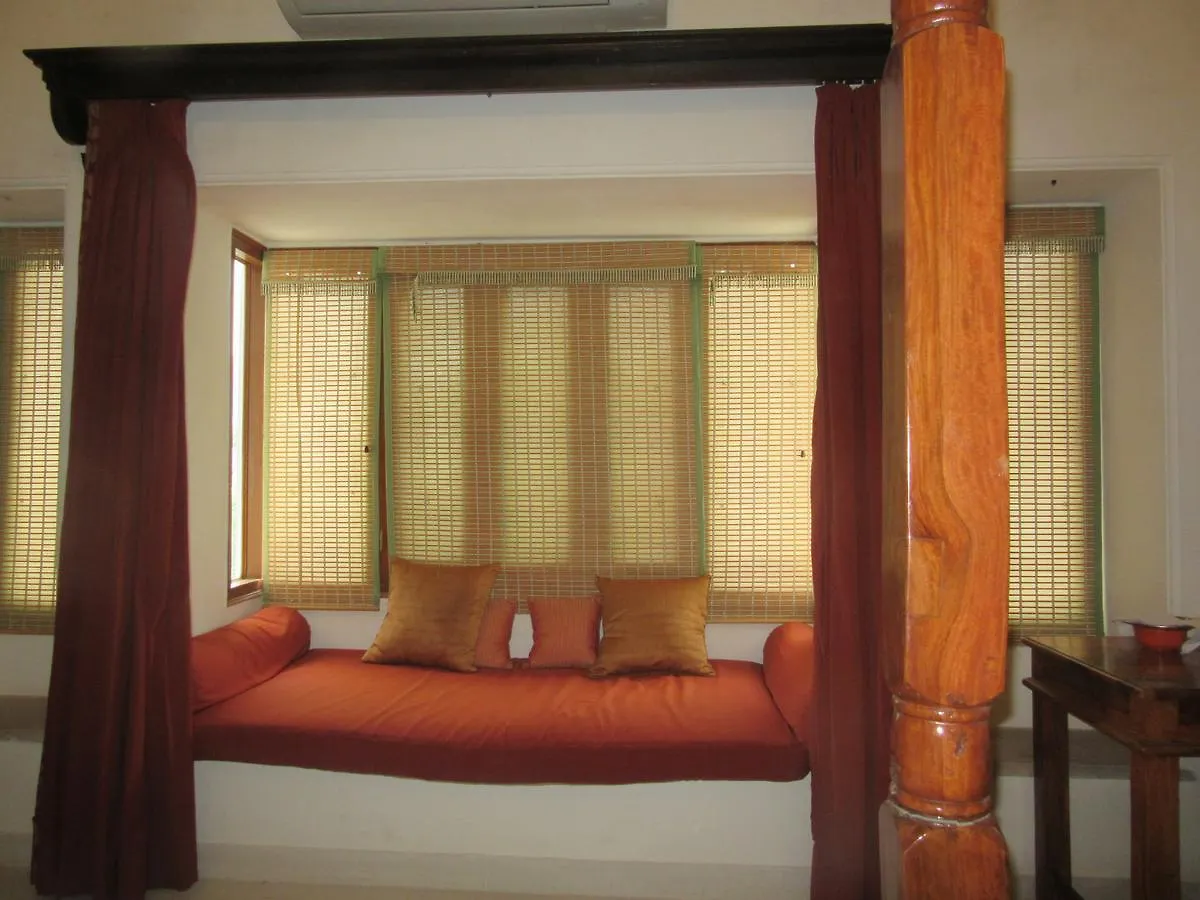 Devra Udaipur Hotel