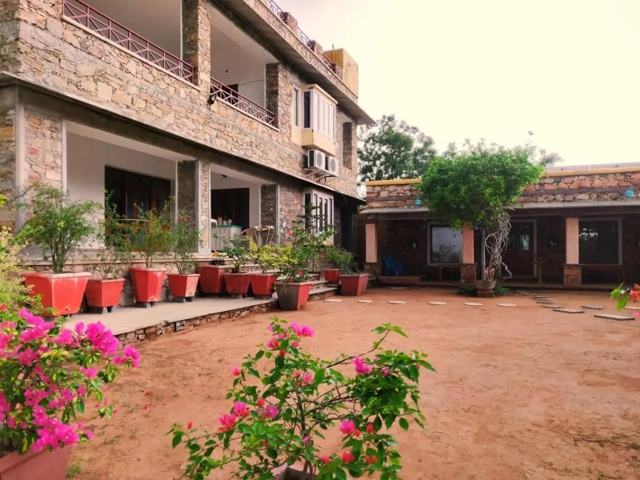 Devra Udaipur Hotel